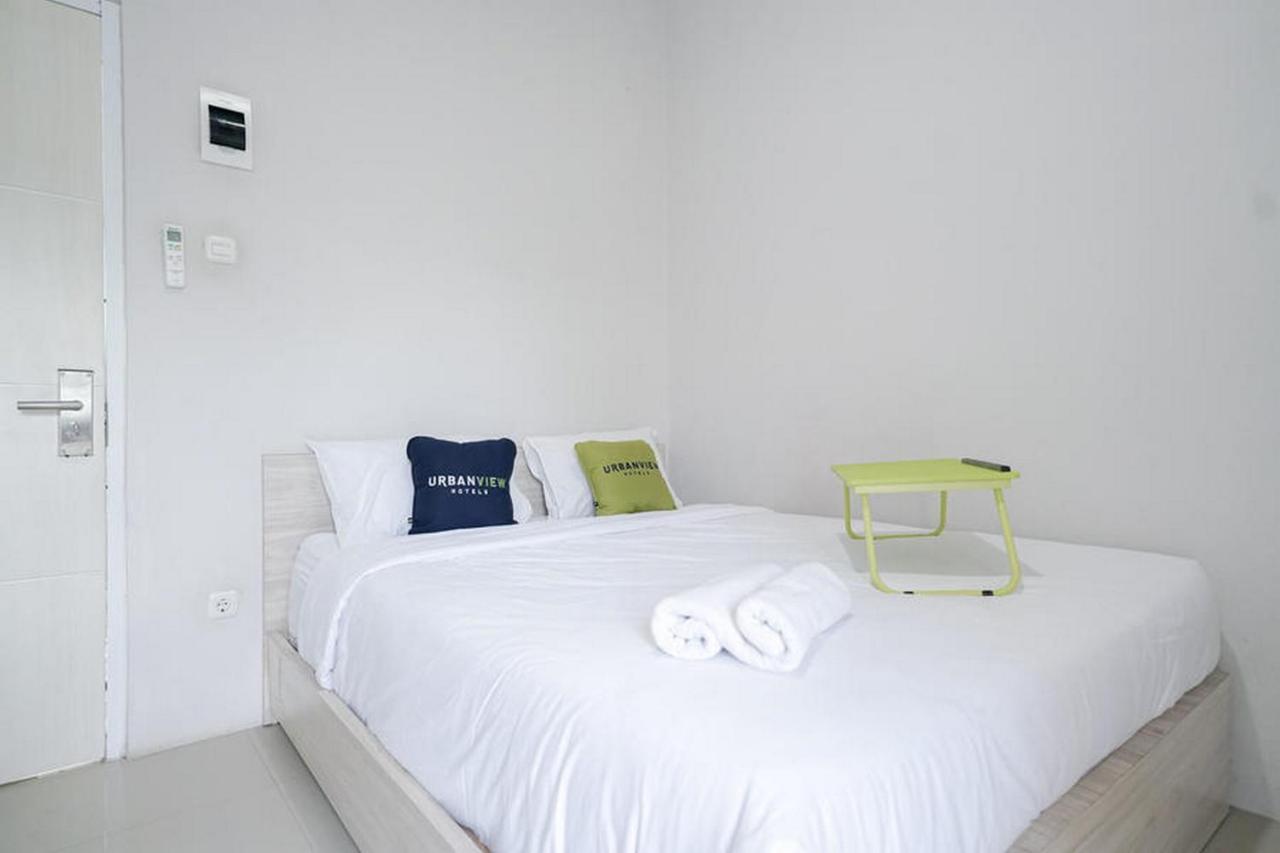 Urbanview Hotel Bari Syariah Palembang By Reddoorz Ngoại thất bức ảnh